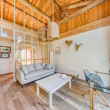 La Grange De La Maison Reverdi 度假居